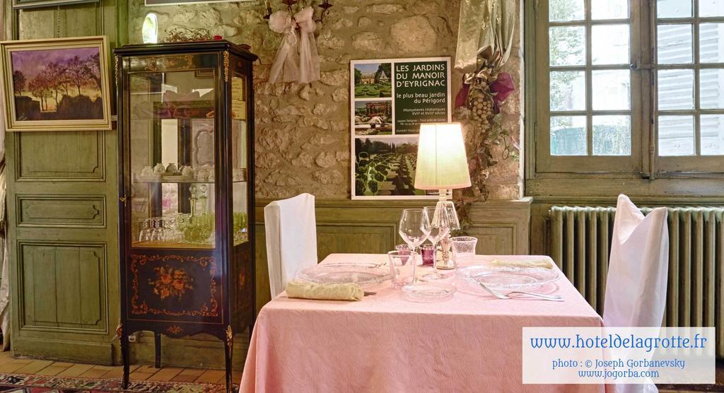 Hotel De La Grotte Montignac  Exteriör bild